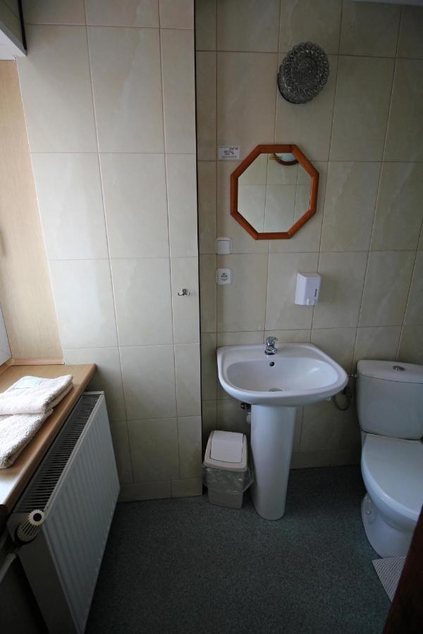 Bar Malwa Motel Aleksandrow Lodzki Luaran gambar