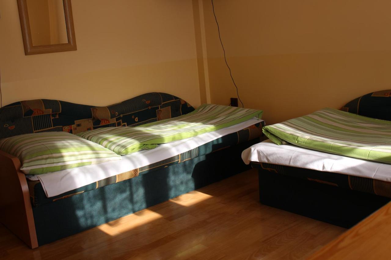 Bar Malwa Motel Aleksandrow Lodzki Luaran gambar