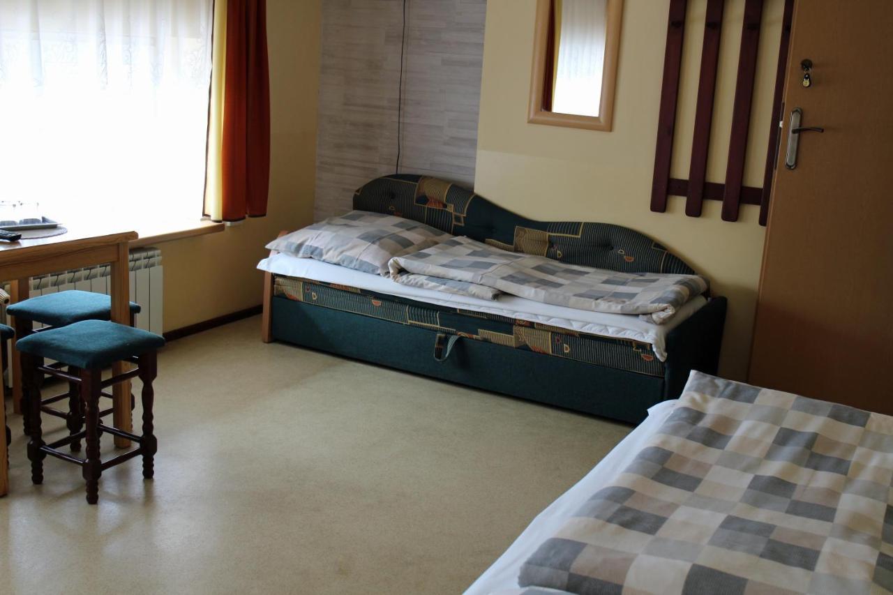 Bar Malwa Motel Aleksandrow Lodzki Luaran gambar